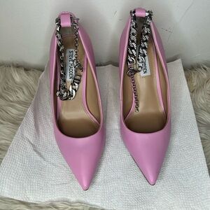 Barbiecore Steve Madden glam heel!